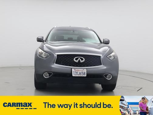 2017 INFINITI QX70