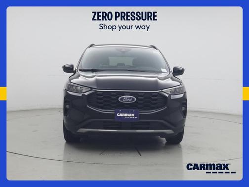 Black 2025 Ford Escape ST-Line Select