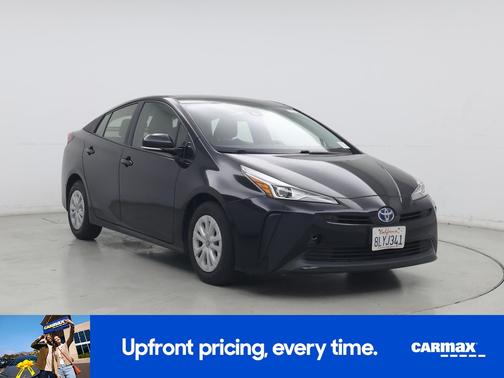 Black 2019 Toyota Prius LE