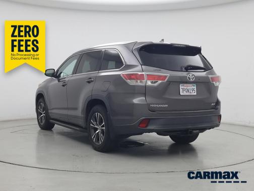 Gray 2016 Toyota Highlander XLE