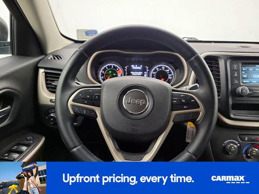 Gray 2018 Jeep Cherokee Latitude