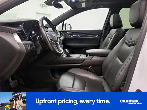 White 2022 Cadillac XT5 Premium Luxury