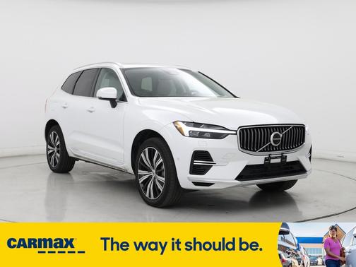 2023 Volvo XC60 Recharge Plug-In Hybrid T8 Plus Bright Theme