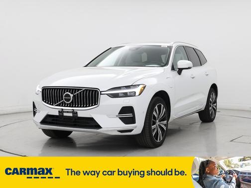 2023 Volvo XC60 Recharge Plug-In Hybrid T8 Plus Bright Theme