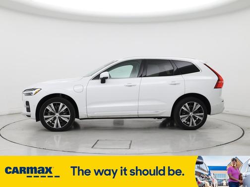 2023 Volvo XC60 Recharge Plug-In Hybrid T8 Plus Bright Theme