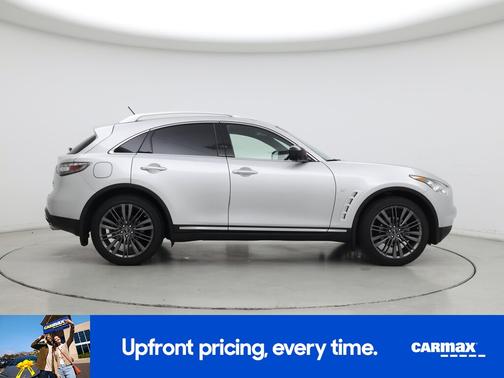 2017 INFINITI QX70 