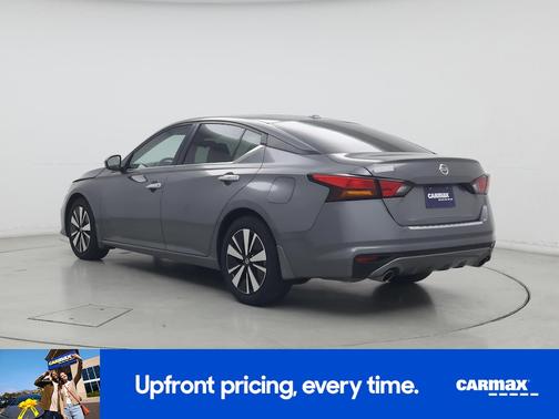Gray 2022 Nissan Altima SV
