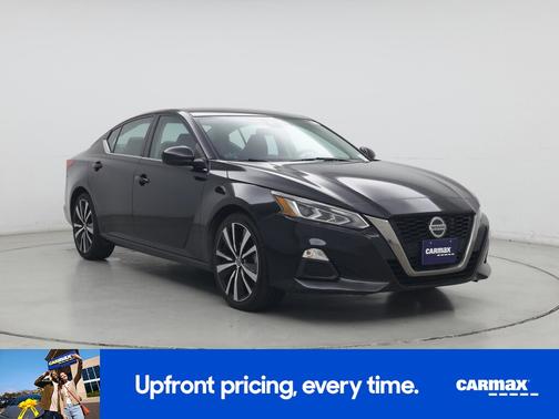 Black 2021 Nissan Altima SR