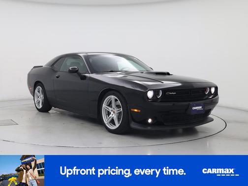 2016 Dodge Challenger 392 Hemi Scat Pack Shaker