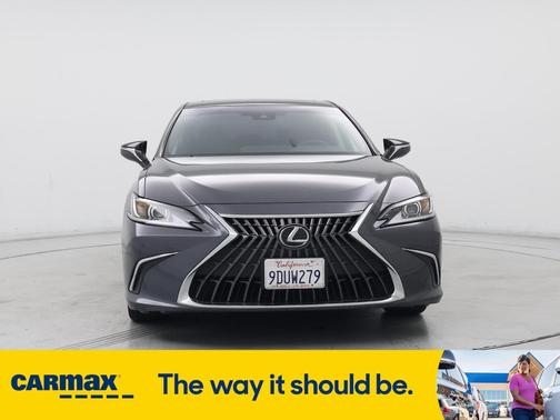 2023 Lexus ES 300h