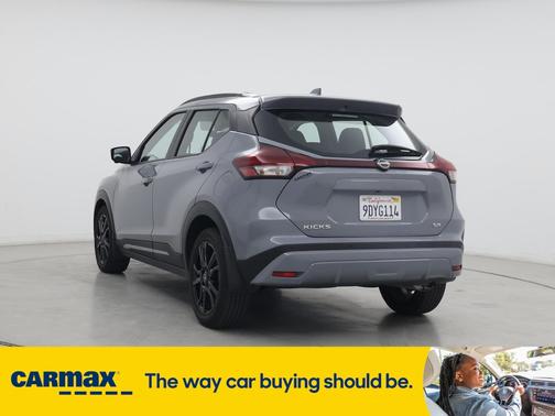 2023 Nissan Kicks SR