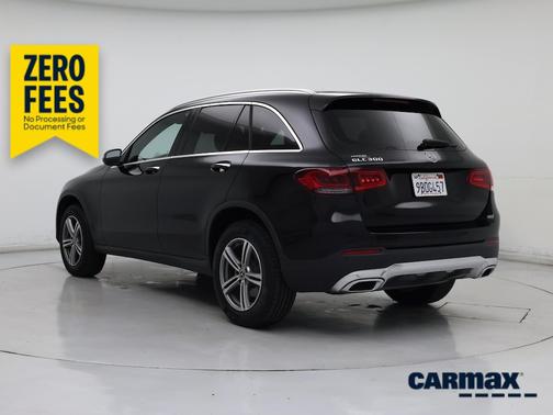 Black 2022 Mercedes-Benz GLC 300