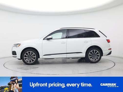 White 2023 Audi Q7 Premium Plus