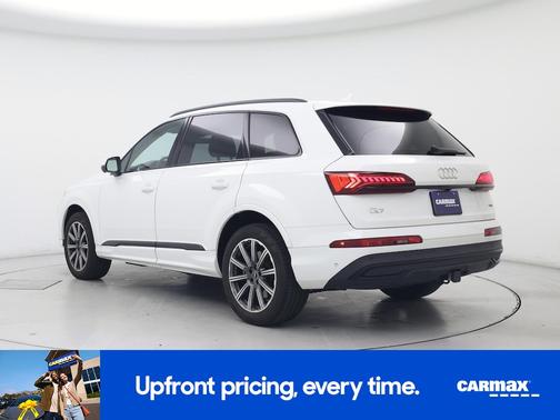 White 2023 Audi Q7 Premium Plus