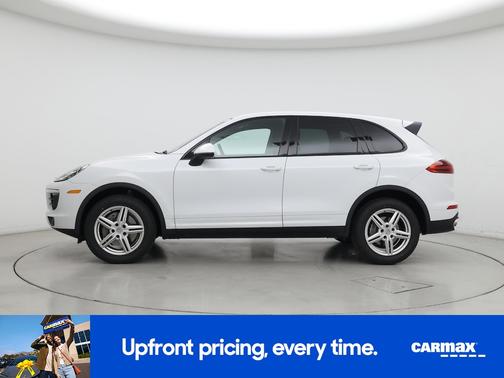 2016 Porsche Cayenne Base (Tiptronic)