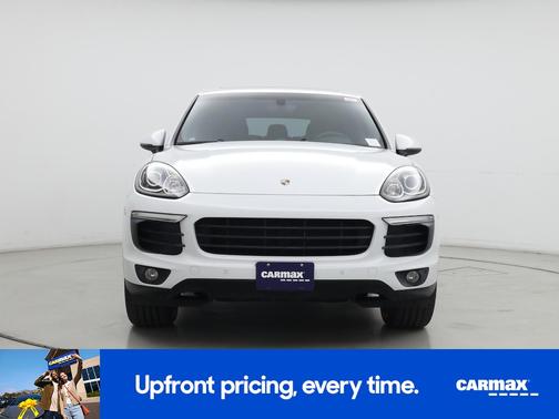 2016 Porsche Cayenne Base (Tiptronic)