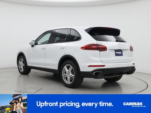 2016 Porsche Cayenne Base (Tiptronic)