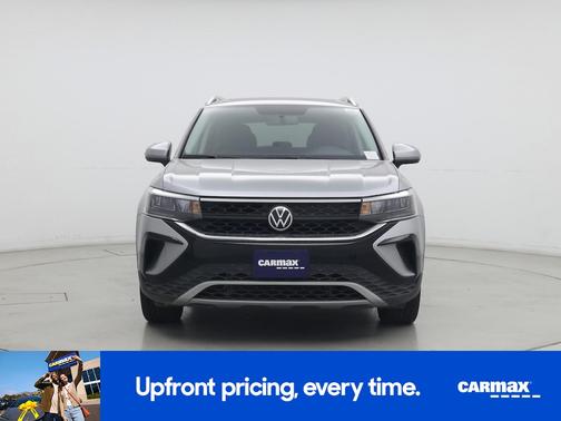 Silver 2022 Volkswagen Taos SE