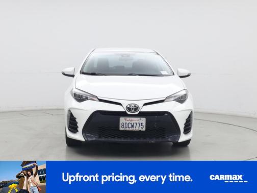 White 2018 Toyota Corolla SE