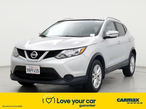 Photo 4 of 25 of 2018 Nissan Rogue Sport SV