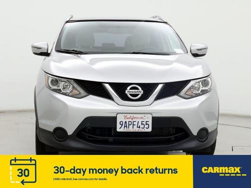 Photo 5 of 25 of 2018 Nissan Rogue Sport SV