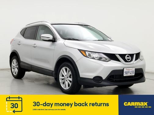 Photo 1 of 25 of 2018 Nissan Rogue Sport SV