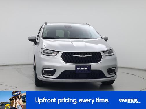 Silver 2023 Chrysler Pacifica Touring L