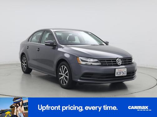 Gray 2018 Volkswagen Jetta SE