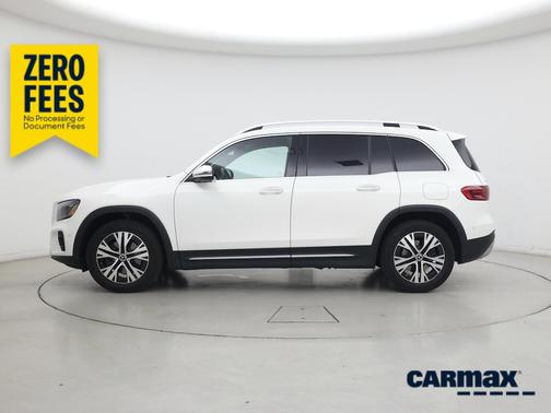 White 2024 Mercedes-Benz GLB 250