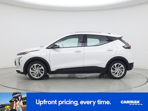 White 2023 Chevrolet Bolt EUV LT