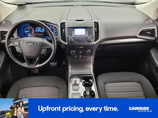 Black 2019 Ford Edge SE