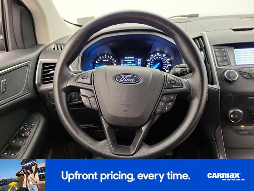 Black 2019 Ford Edge SE