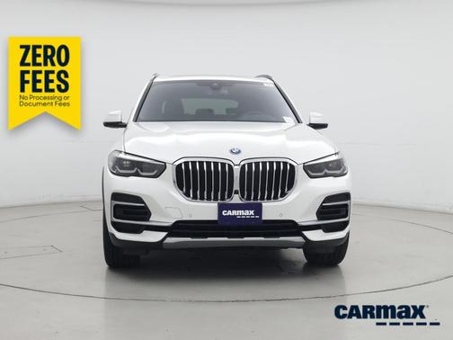 White 2022 BMW X5 PHEV XDrive45e