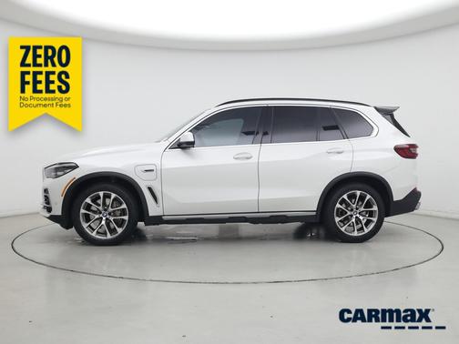 White 2022 BMW X5 PHEV XDrive45e