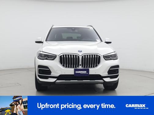 White 2022 BMW X5 PHEV XDrive45e