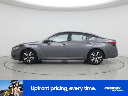 Gray 2022 Nissan Altima SV