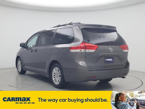2014 Toyota Sienna XLE