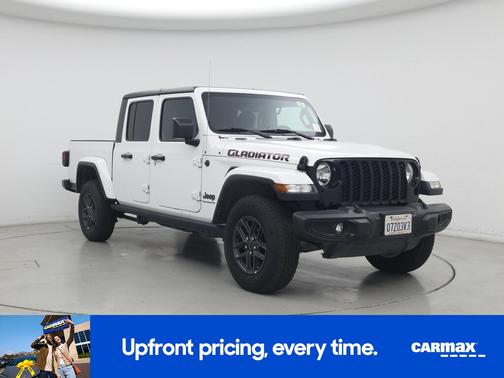White 2023 Jeep Gladiator Willy's