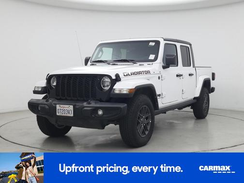 White 2023 Jeep Gladiator Willy's