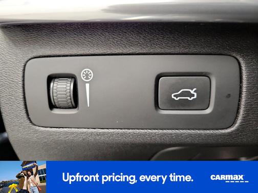 2019 Volvo XC90 T6 Momentum