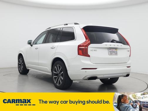 2017 Volvo XC90 T6 Momentum