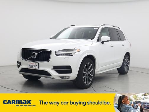 2017 Volvo XC90 T6 Momentum