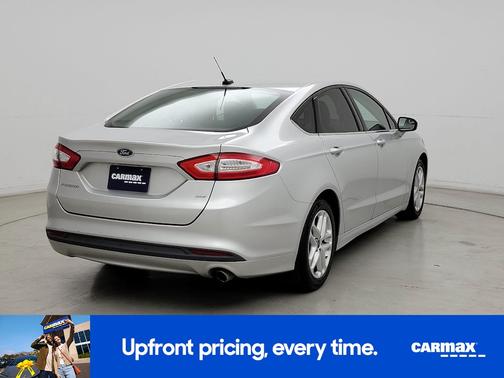 Silver 2014 Ford Fusion SE