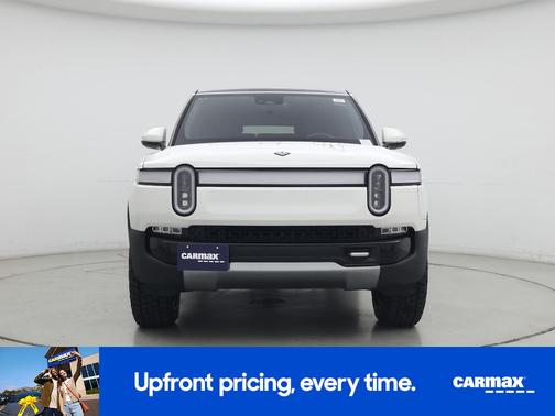 White 2023 Rivian R1S Adventure Dual-Motor Standard