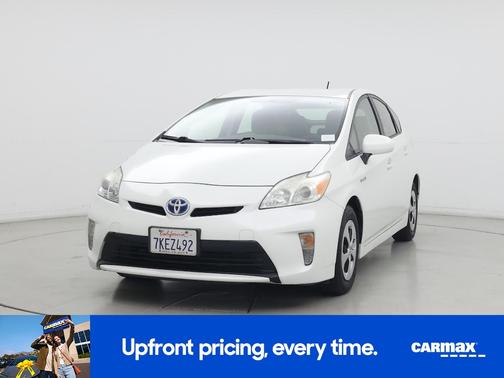 White 2015 Toyota Prius Two