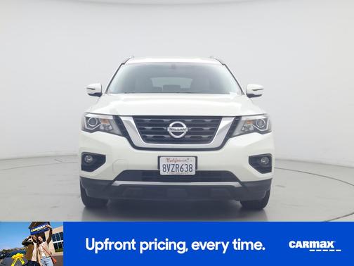 2020 Nissan Pathfinder SV