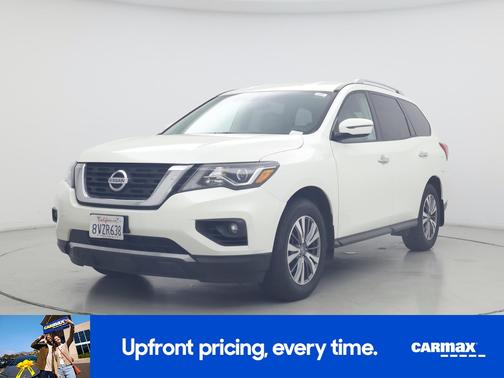 2020 Nissan Pathfinder SV
