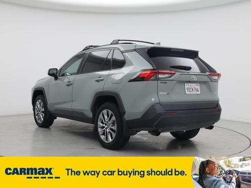 2022 Toyota RAV4 XLE Premium
