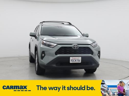 2022 Toyota RAV4 XLE Premium