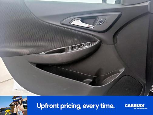 White 2016 Chevrolet Malibu LS